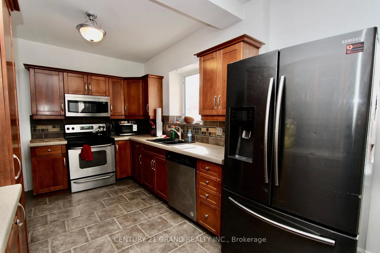 Additional image 3 of 97 Park Avenue