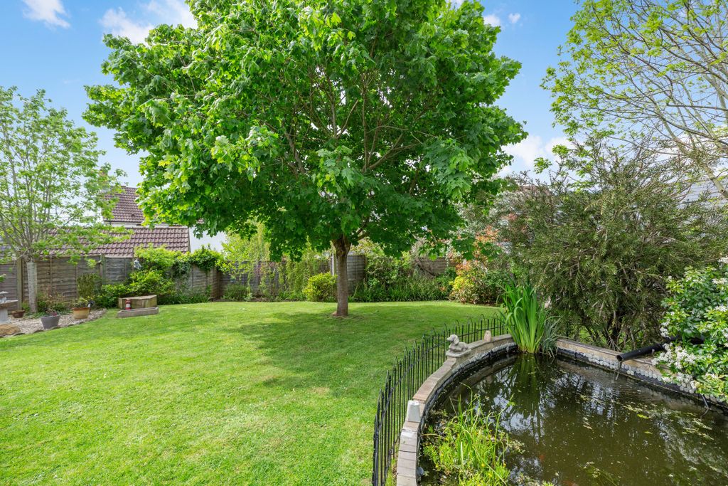 Additional image 2 of 5 bed detached house for salePeacemarsh Farm Close, Gillingham SP8