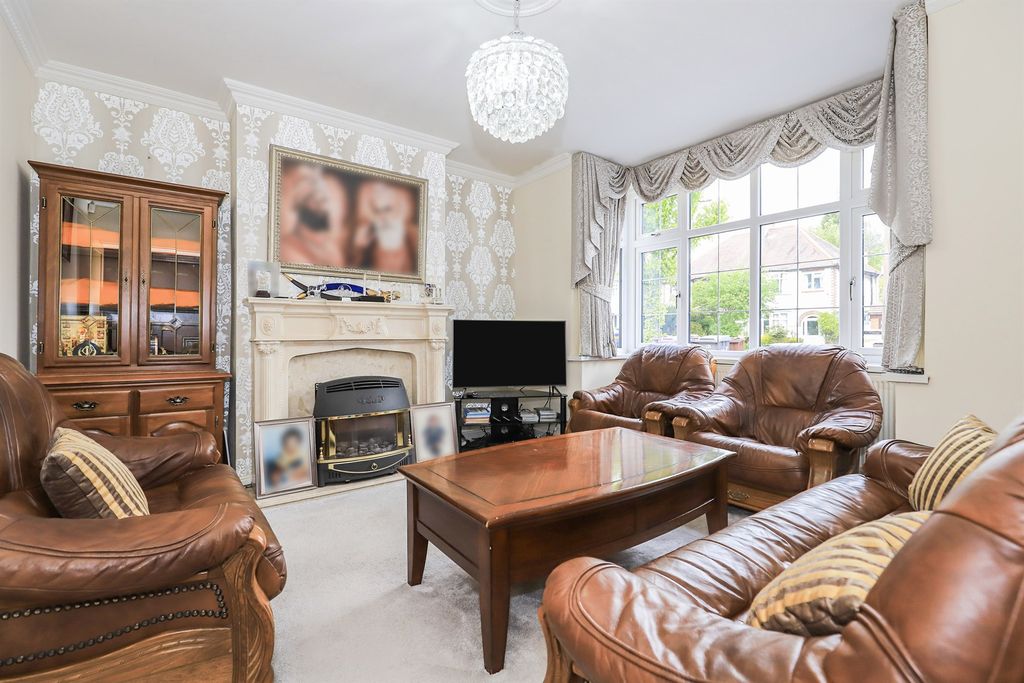 Additional image 5 of 4 bed semi-detached house for saleHonor Avenue, Goldthorn Park, Wolverhampton WV4
