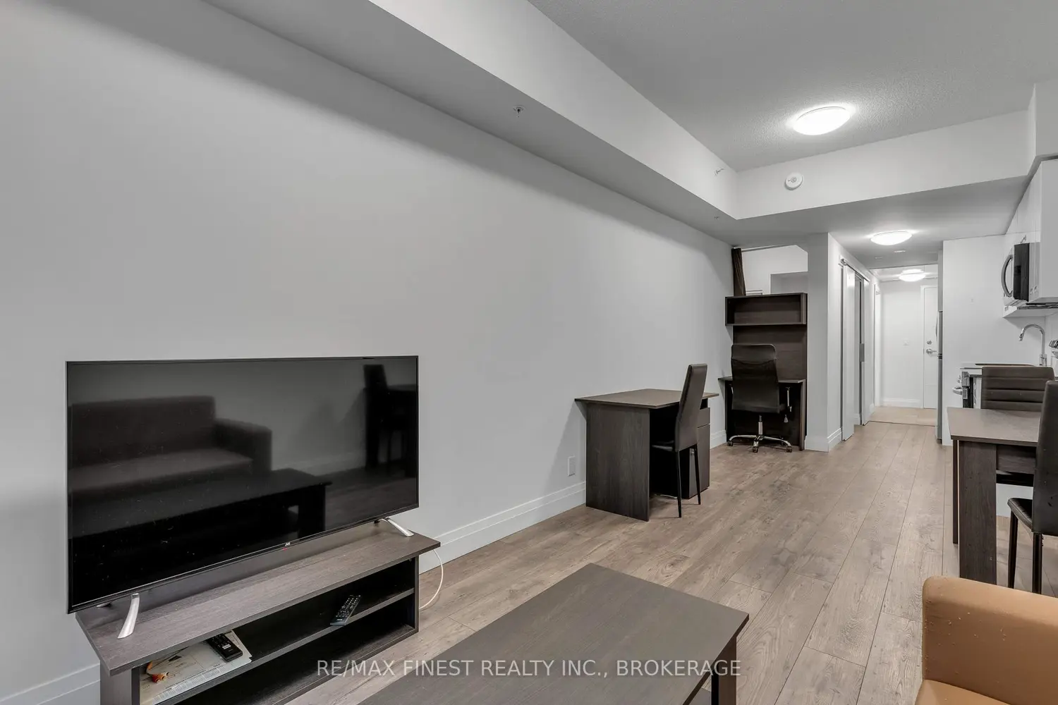 Additional image 8 of 652 Princess Street 340