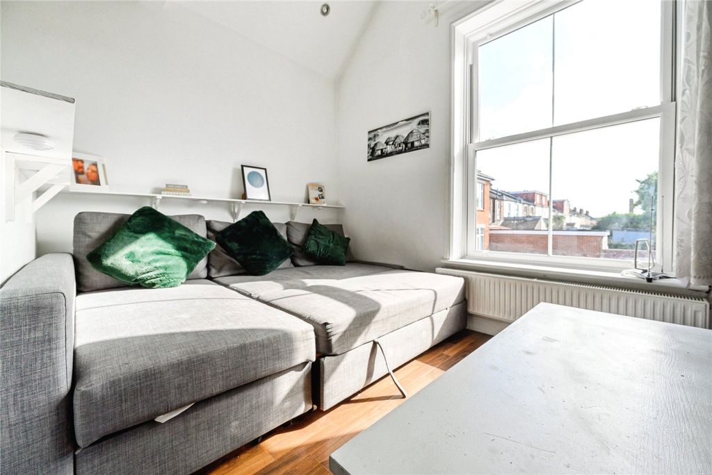 Additional image 14 of 1 bed property for saleGladys Avenue, Portsmouth, Hampshire PO2