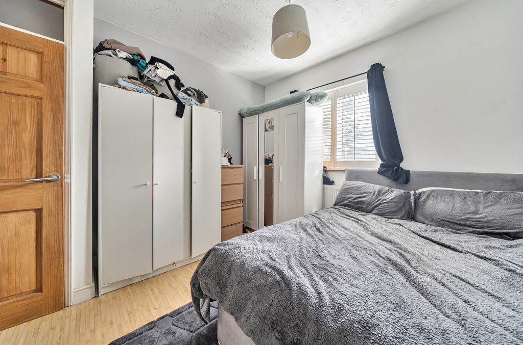 Additional image 16 of 2 bed flat for saleWinchester Road, Shirley, Southampton, Hampshire SO16