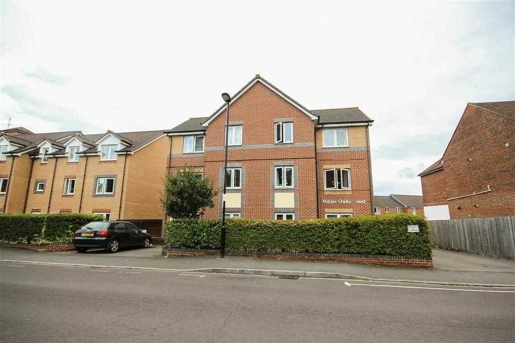 1 bed flat for saleWhite Oaks Court, St. Edmunds Road, Southampton SO16