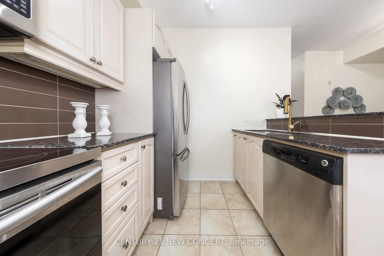 Additional image 9 of 8 Brighton Place 52