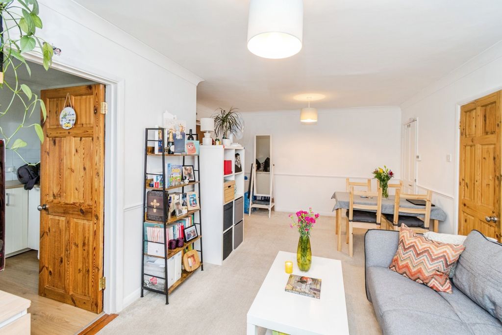 Additional image 3 of 1 bed flat for saleKent Road, St Denys, Southampton, Hampshire SO17