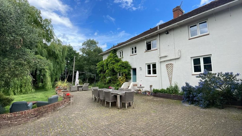 Additional image 19 of 6 bed detached house for saleEasthampstead Road, Wokingham RG40