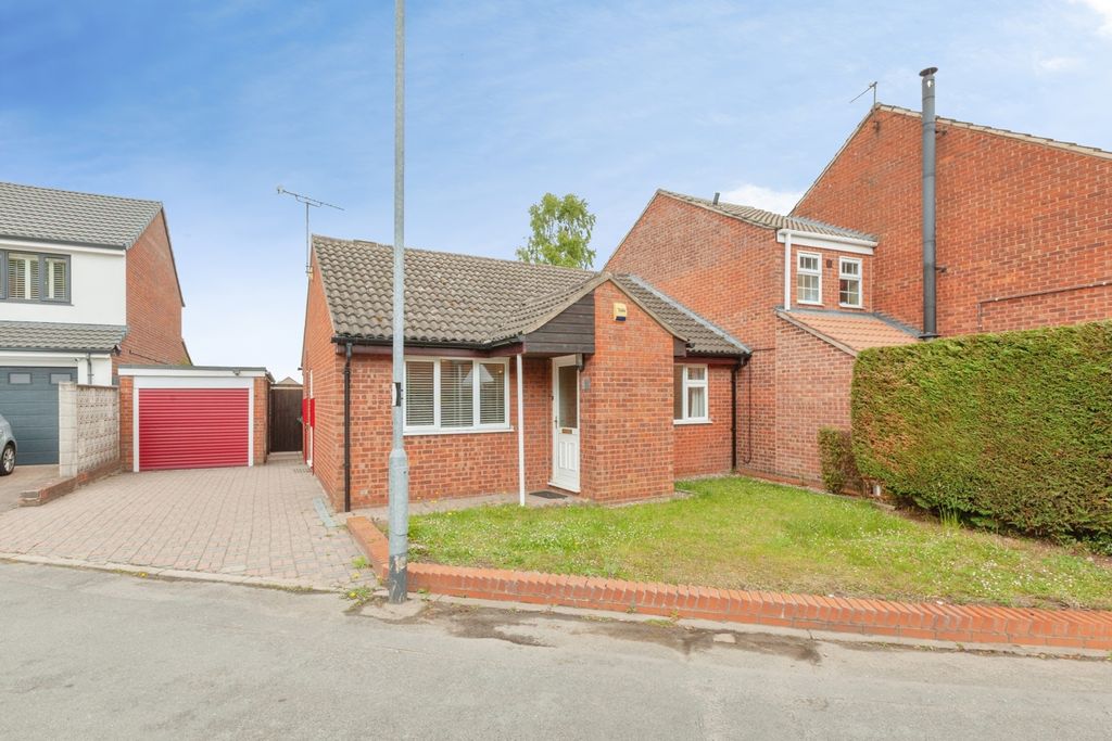 Additional image 17 of 2 bed bungalow for saleWinterton Close, Thurmaston, Leicester, Leicestershire LE4