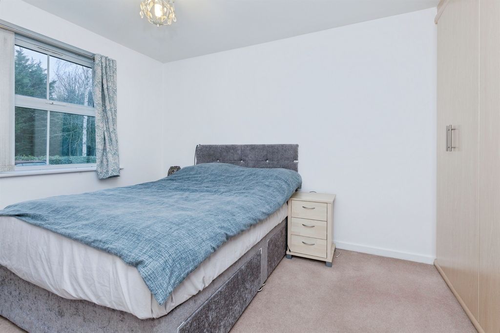 Additional image 6 of 2 bed flat for saleOld Station Road, Syston, Leicester LE7