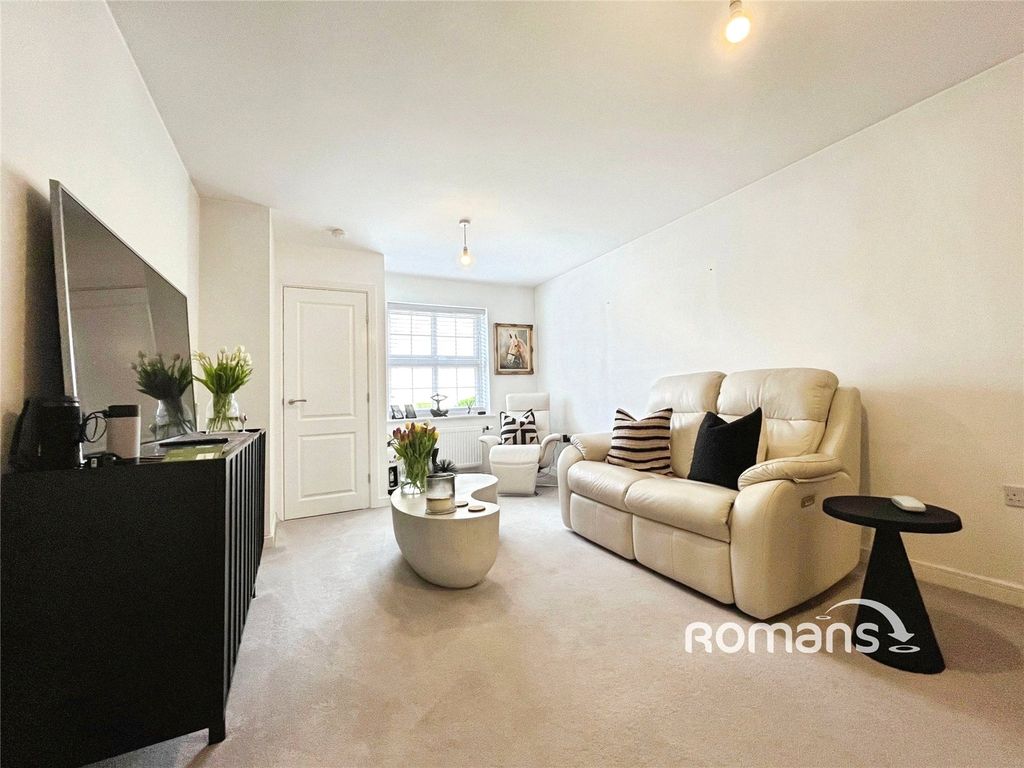 Additional image 2 of 2 bed maisonette for saleUrnfield, Yateley, Hampshire GU46