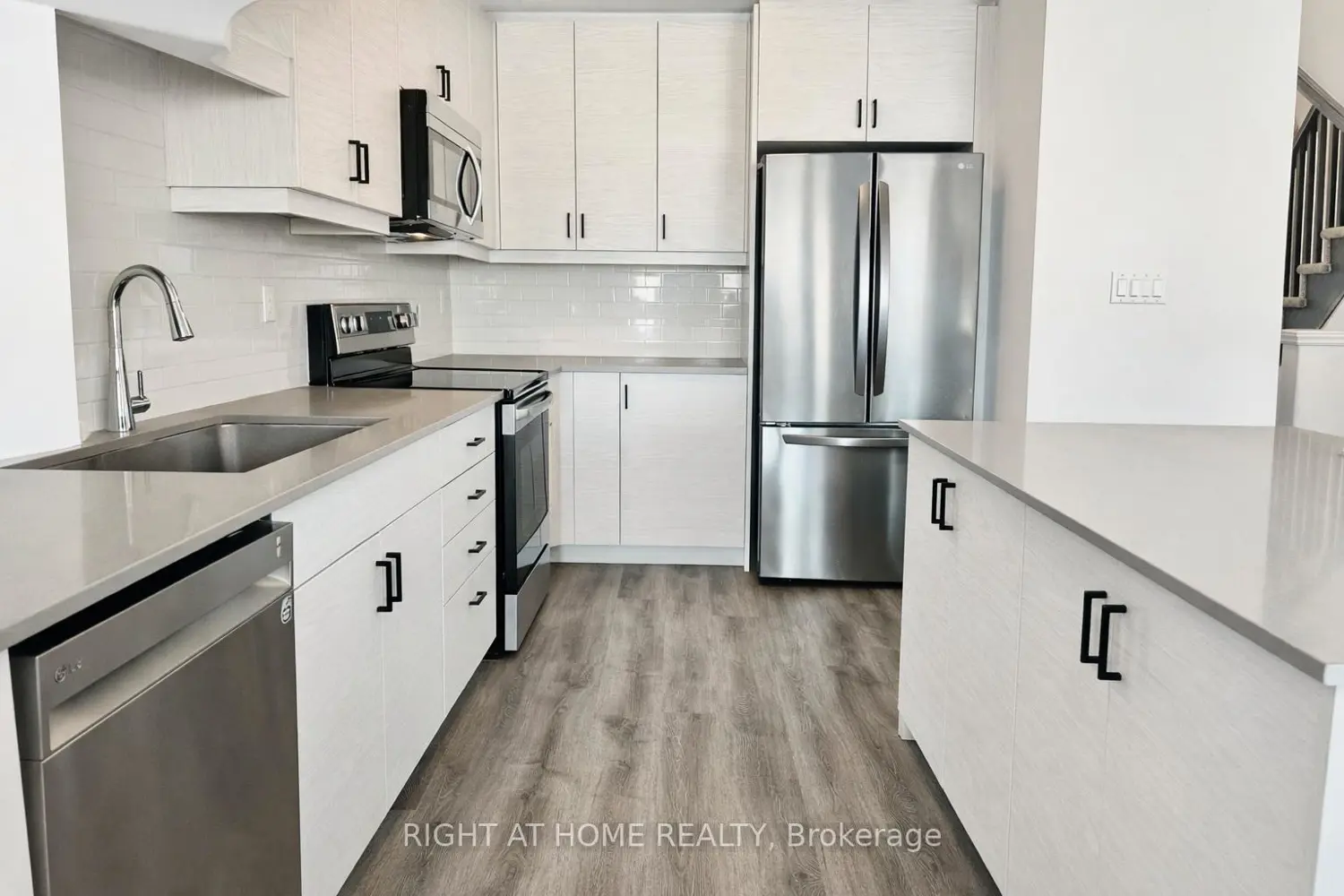 Additional image 9 of 461 Blackburn Drive 22