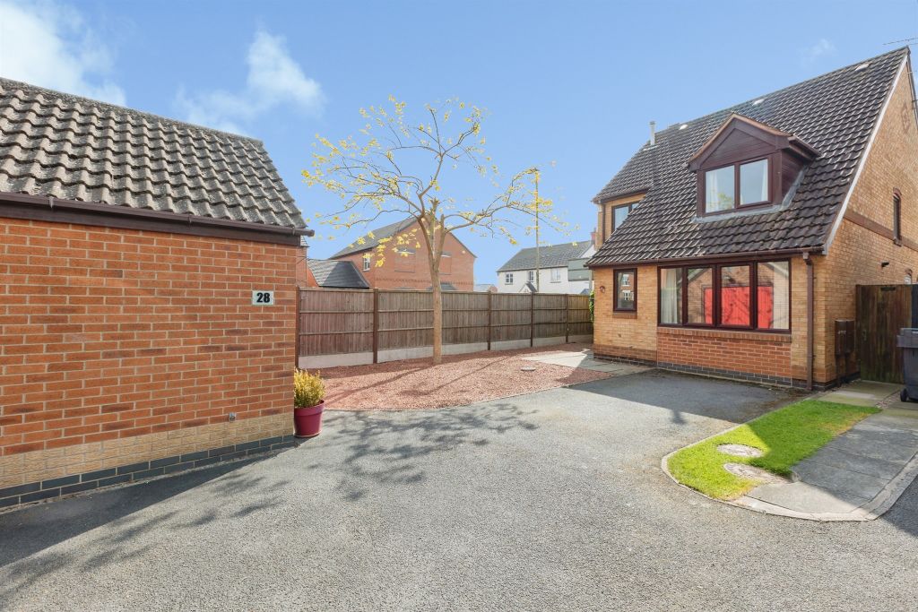 4 bed detached house for saleForge Close, Fleckney, Leicester LE8