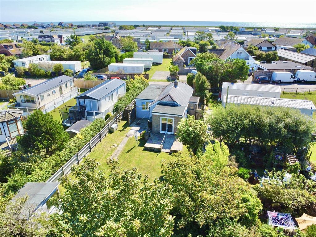 2 bed detached bungalow for saleWinchelsea Beach, Winchelsea TN36