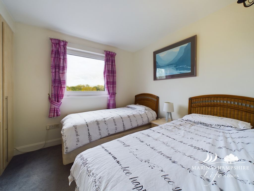 Additional image 9 of 2 bed flat for saleOyster Quay, Port Solent, Portsmouth PO6