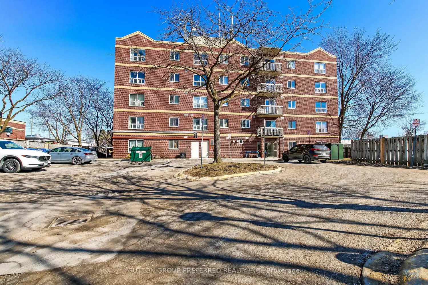 Additional image 15 of 626 First Street 402