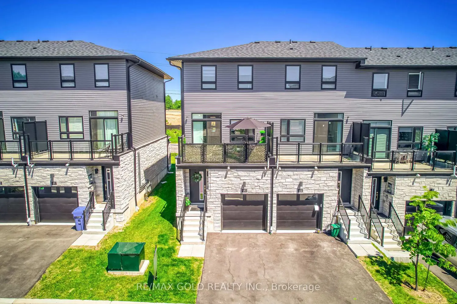 51 Sparrow Avenue 90