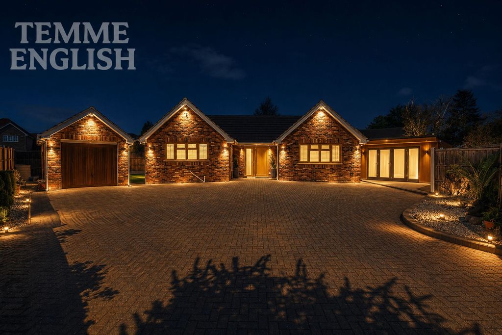 Additional image 2 of 3 bed detached bungalow for saleJersey Gardens, Wickford SS11