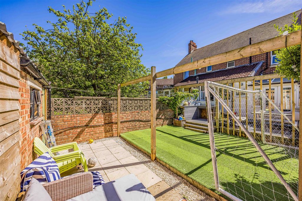 Additional image 19 of 3 bed property for saleHayling Avenue, Portsmouth PO3