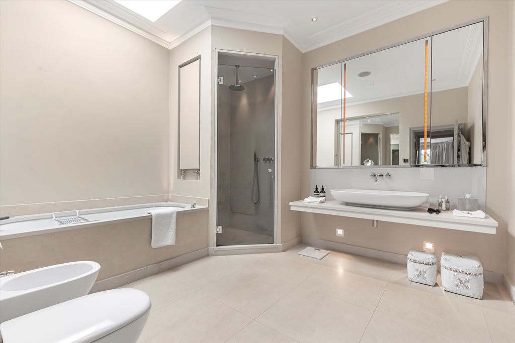 Additional image 12 of 6 bed detached house for saleDenbigh Gardens, Richmond, Surrey TW10