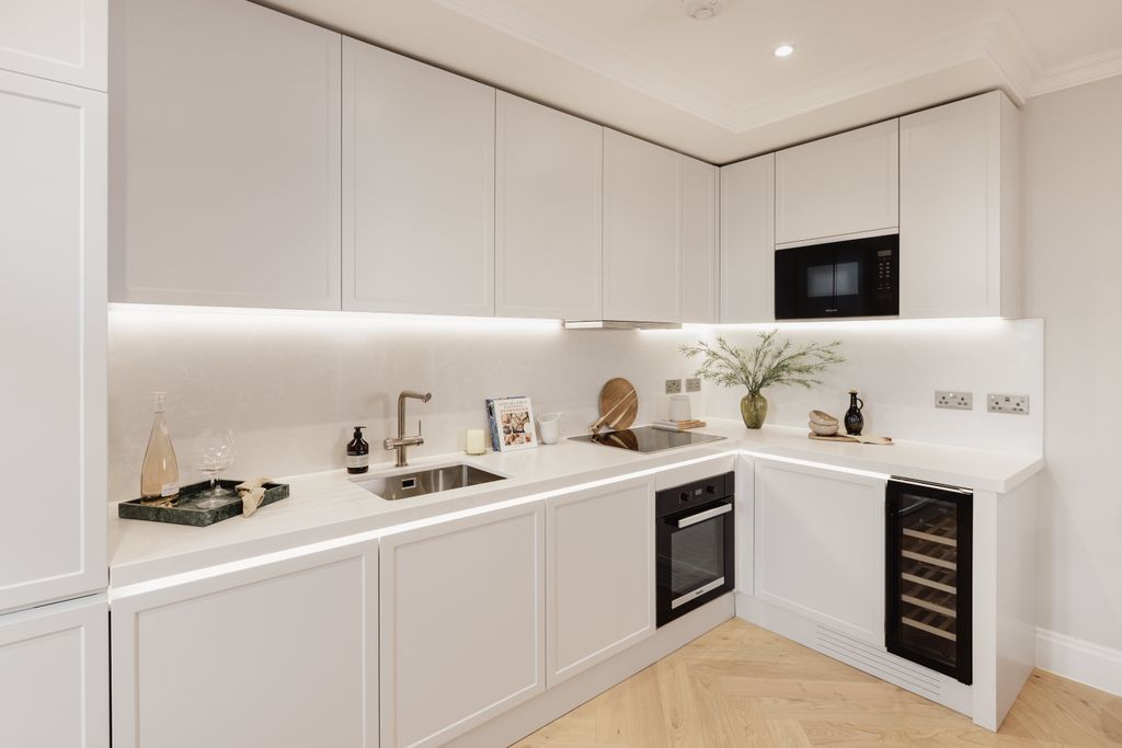 Additional image 4 of 2 bed flat for saleKings Meadow, Whyteleafe Hill, Whyteleafe CR3