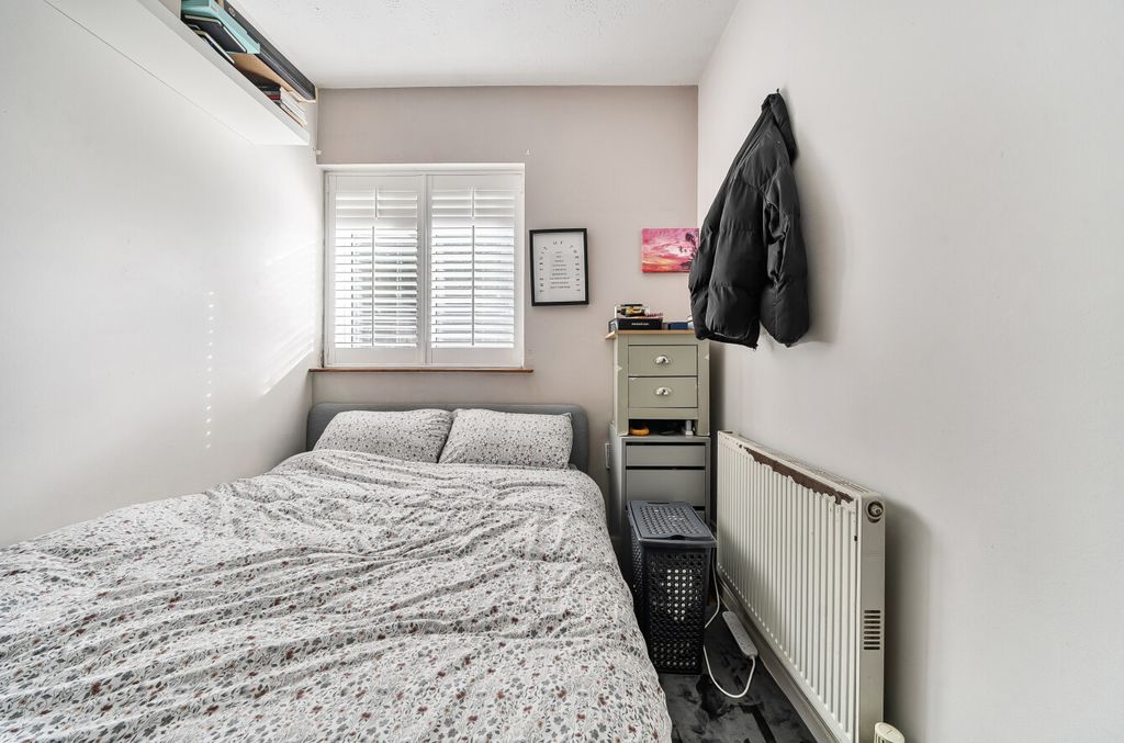 Additional image 5 of 2 bed flat for saleWinchester Road, Shirley, Southampton, Hampshire SO16