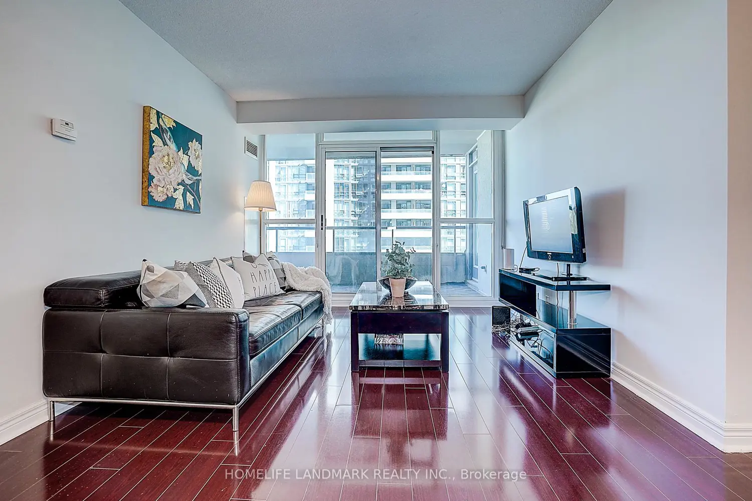 Additional image 8 of 23 Hollywood Avenue 1107
