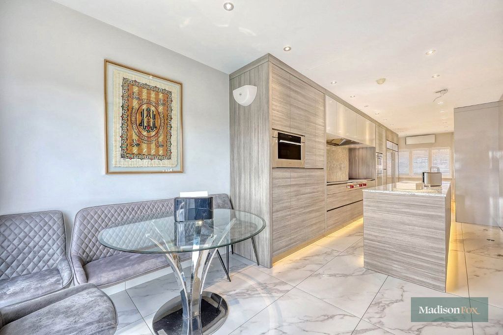 Additional image 12 of 5 bed detached house for saleThe Dell, Woodford Green IG8