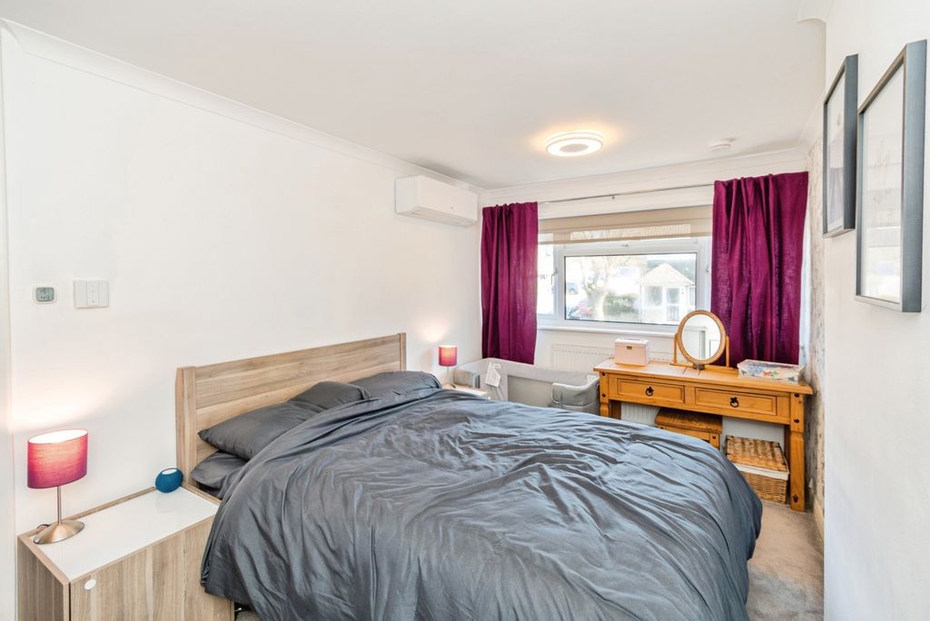 Additional image 9 of 3 bed end terrace house for salePetworth Gardens, Southampton, Hampshire SO16