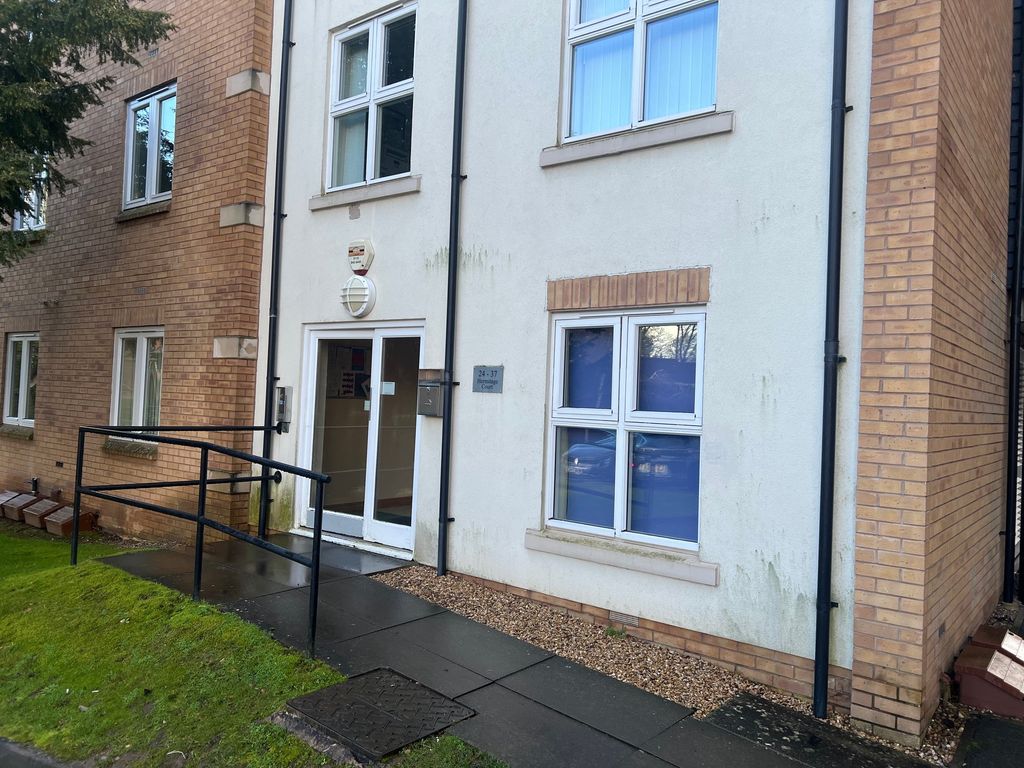 2 bed flat for saleHoneywell Close, Oadby, Leicester LE2 photo 3