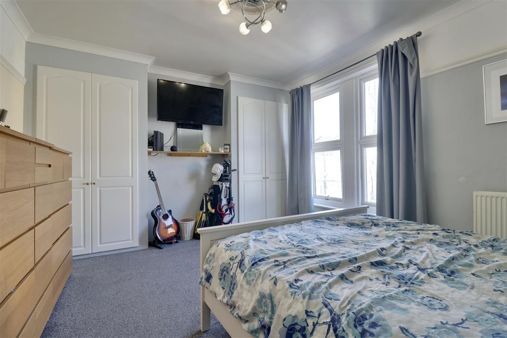 Additional image 11 of 3 bed property for saleMunster Road, Portsmouth PO2