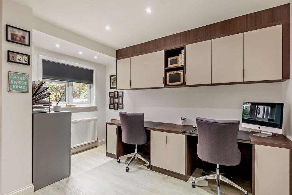 Additional image 13 of 7 bed semi-detached house for saleFordbridge Road, Ashford TW15