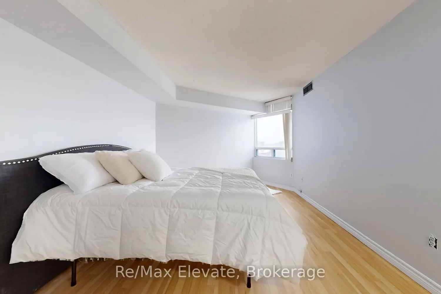 Additional image 15 of 3050 Ellesmere Road 1102