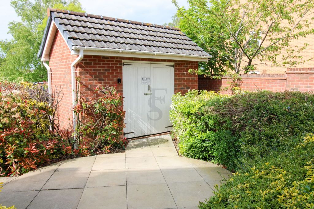 Additional image 6 of 1 bed flat for saleWelbury Road, Hamilton LE5
