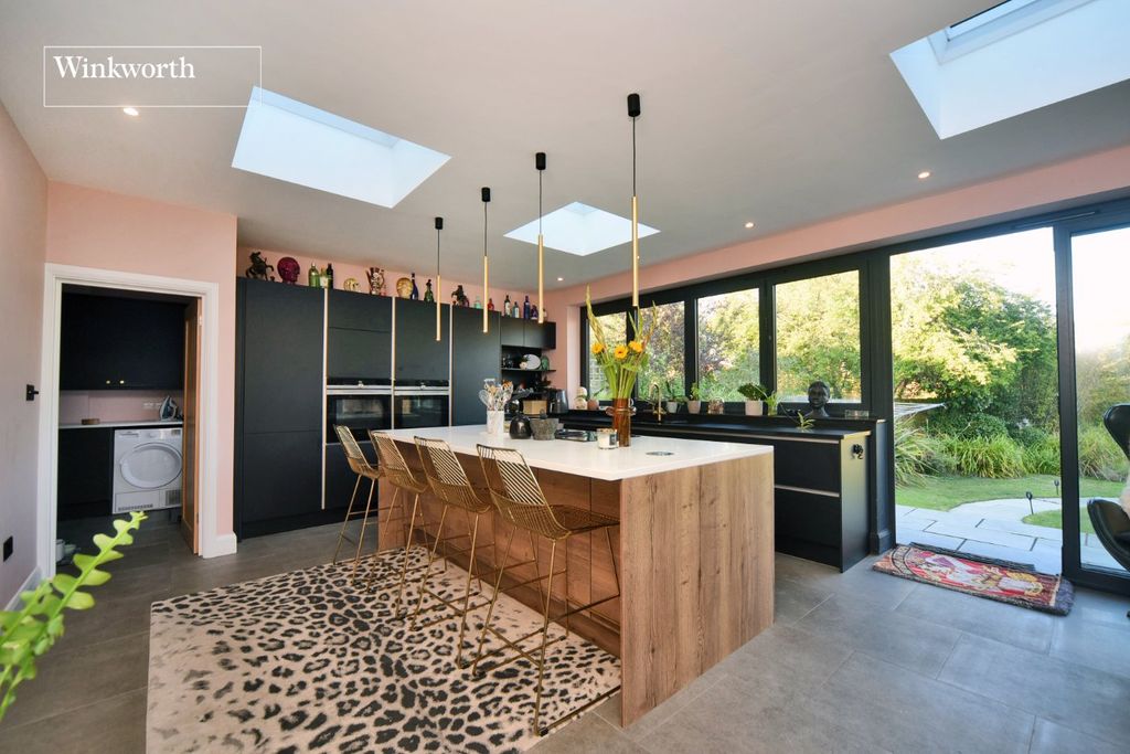 Additional image 4 of 4 bed detached house for saleKingsmead Avenue, Worcester Park KT4