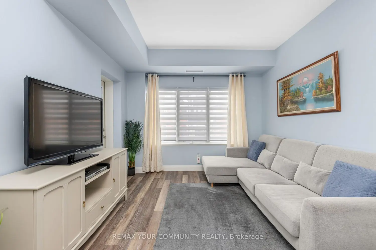 Additional image 6 of 9973 Keele Street 202