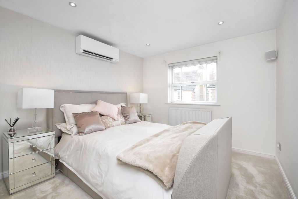 Additional image 7 of 4 bed detached house for saleSouthsea, Hampshire PO4