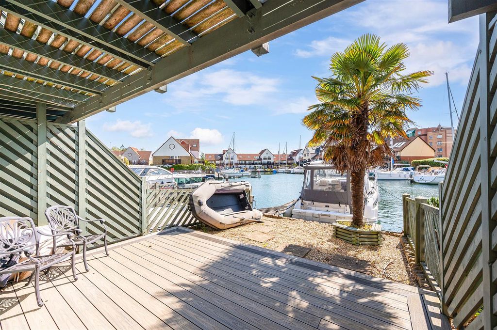Additional image 12 of 3 bed terraced house for saleBryher Island, Port Solent PO6