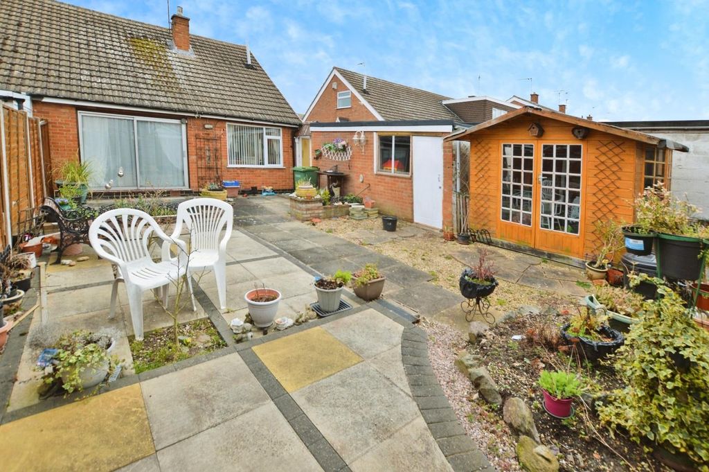 Additional image 13 of 3 bed semi-detached bungalow for salePitton Close, Wigston LE18