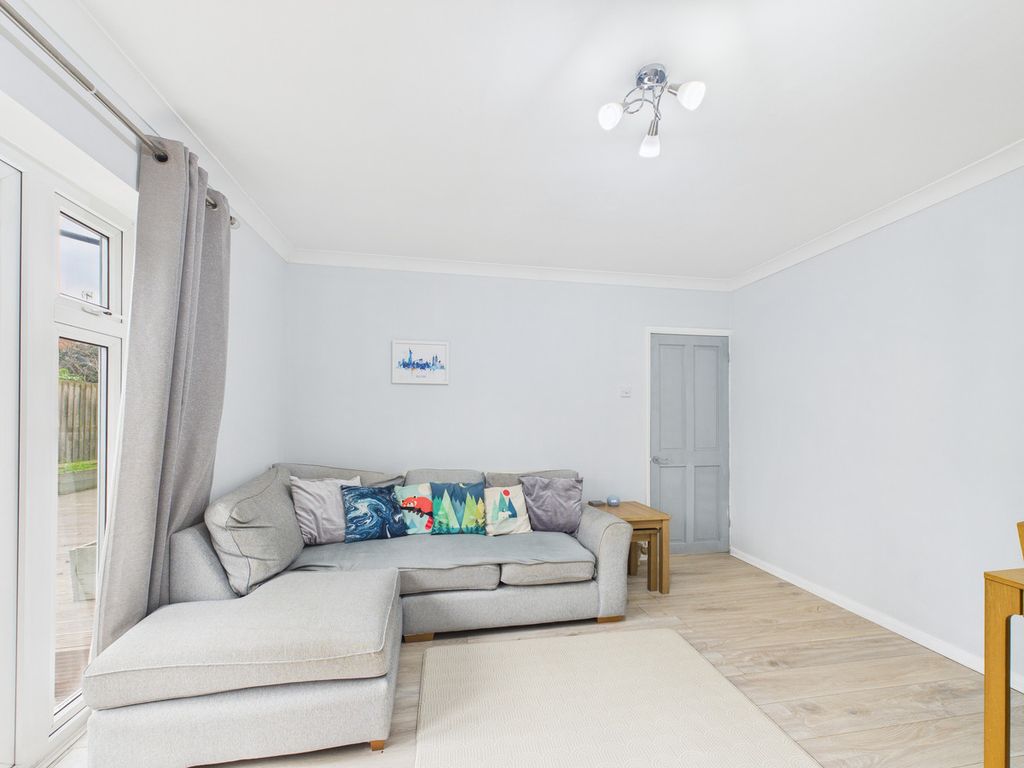 Additional image 4 of 2 bed flat for saleSeven Acres, Wickford SS11