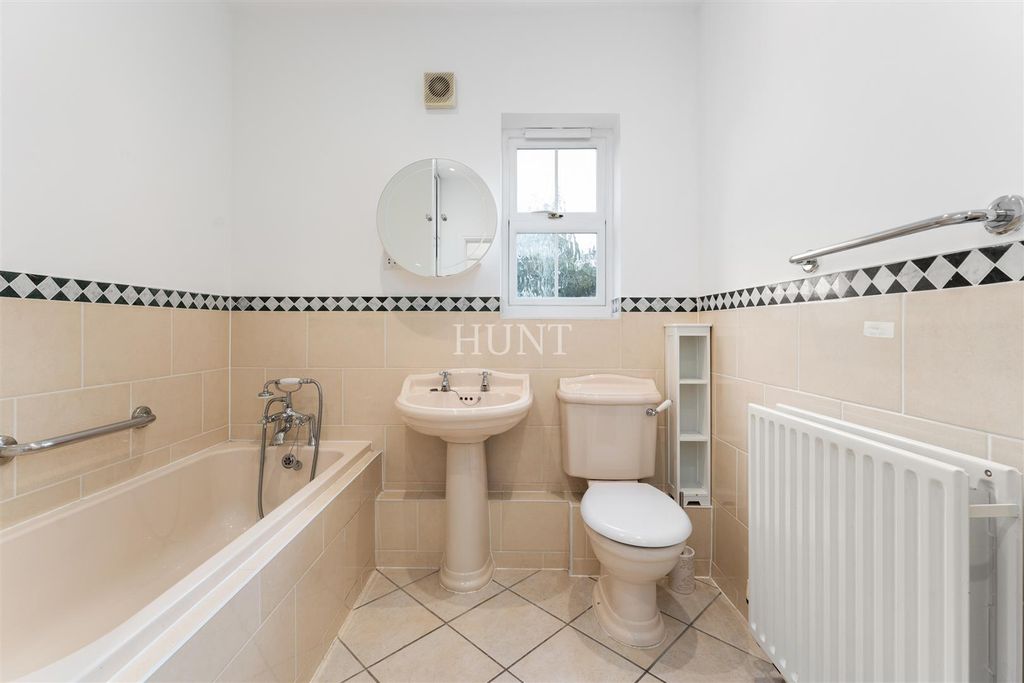 Additional image 15 of 6 bed detached house for saleRegents Drive, Repton Park, Woodford Green, Essex IG8