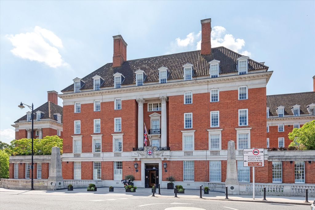 Additional image 14 of 2 bed flat for saleRichmond Hill, Richmond TW10