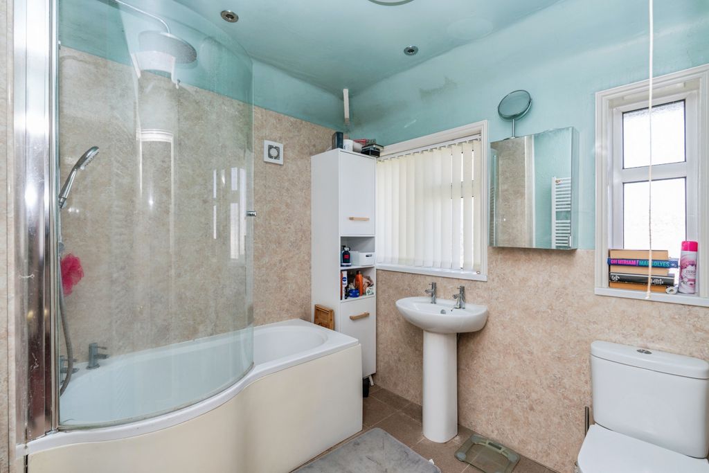 Additional image 10 of 3 bed semi-detached house for saleCotswold Road, Southampton SO16