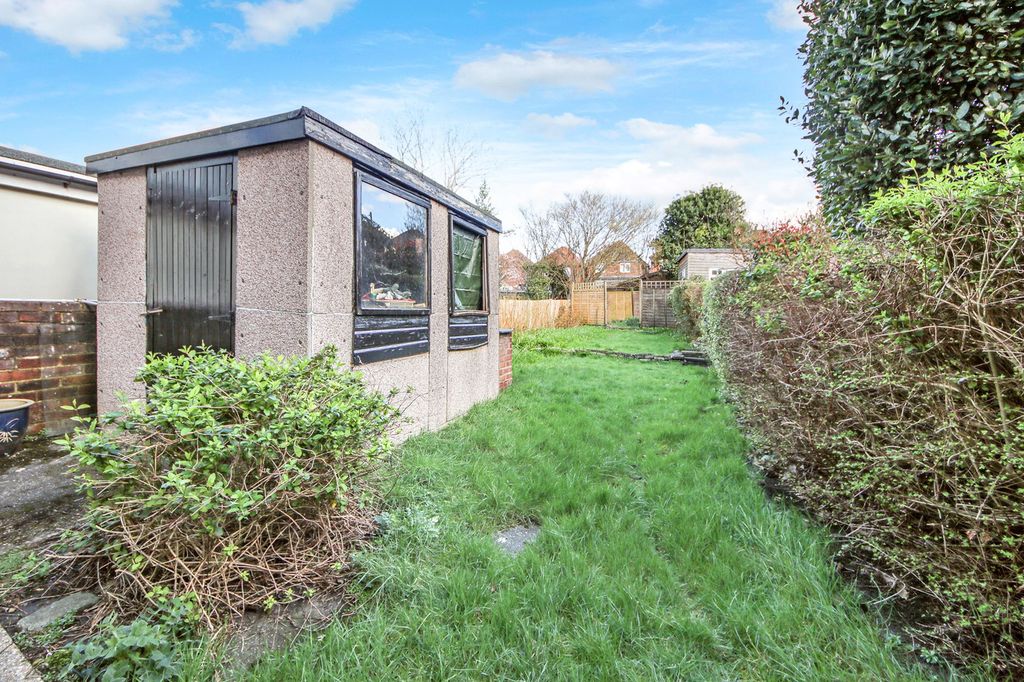 Additional image 3 of 3 bed semi-detached house for saleAsh Tree Road, Bitterne Park SO18
