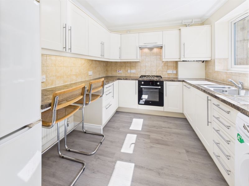 Additional image 6 of 3 bed detached house for saleHilltop Road, Whyteleafe CR3