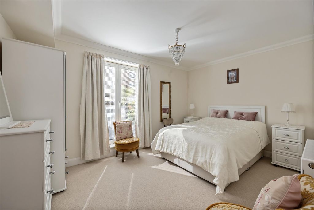Additional image 14 of 2 bed flat for saleSteyne Gardens, Worthing BN11