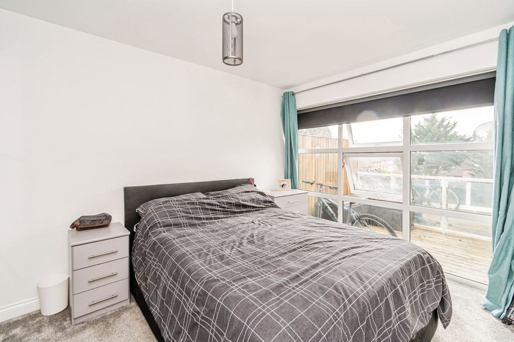Additional image 6 of 2 bed flat for saleRoberts Road, Southampton, Hampshire SO15