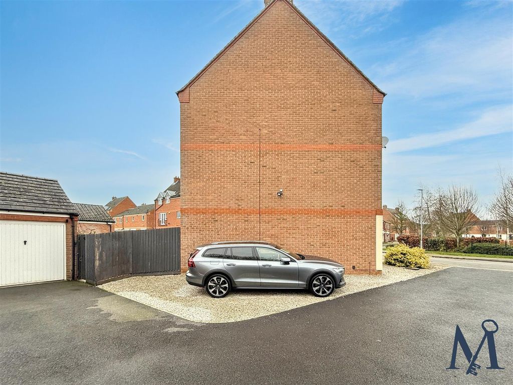 Additional image 25 of 5 bed detached house for saleClover Way, Syston, Leicester LE7