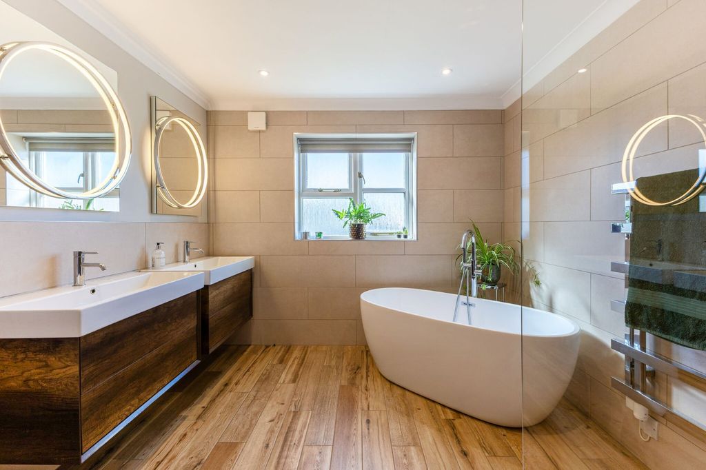 Additional image 13 of 5 bed detached house for saleStandlake Road, Ducklington, Witney, Oxfordshire OX29