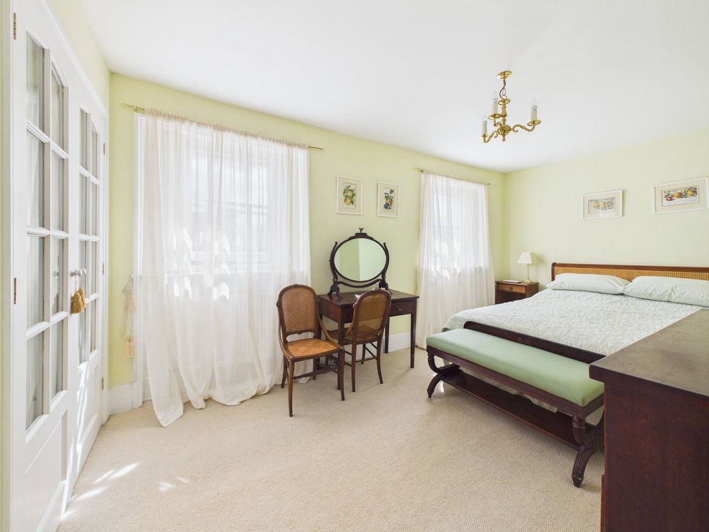 Additional image 16 of 4 bed terraced house for saleAmbrose Place, Worthing BN11