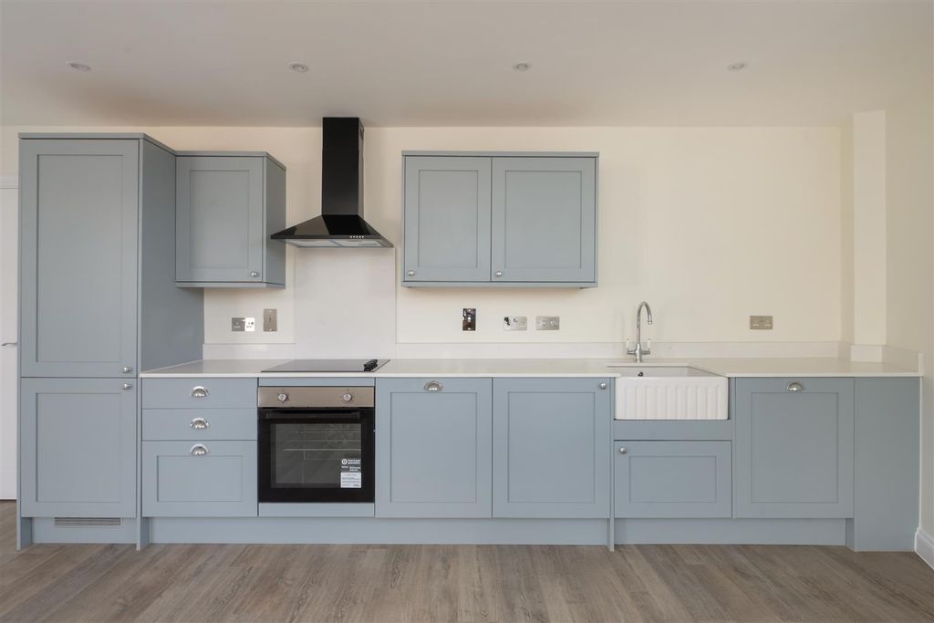 Additional image 6 of 2 bed flat for saleBeach Walk, Whitstable CT5