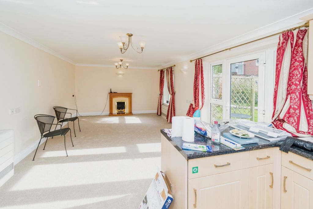 Additional image 3 of 2 bed flat for saleRollesbrook Gardens, Southampton, Hampshire SO15